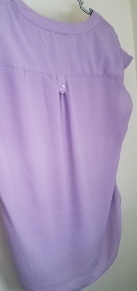 NY&C Light Purple Summery Cap Sleeve Blouse - Picture 3 of 3